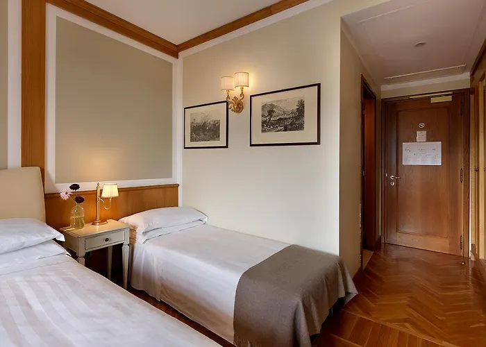 Отель Iseo Lago Hotel Исео